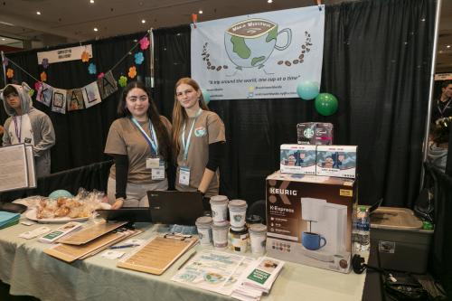 JWP VEI-YBS-BOOTHS-Javits-041923-9484